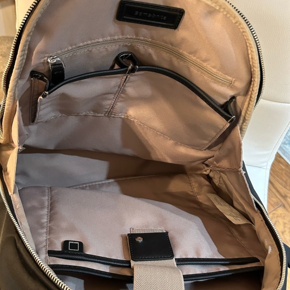 Samsonite Tech Backpack - Picture 5 of 11